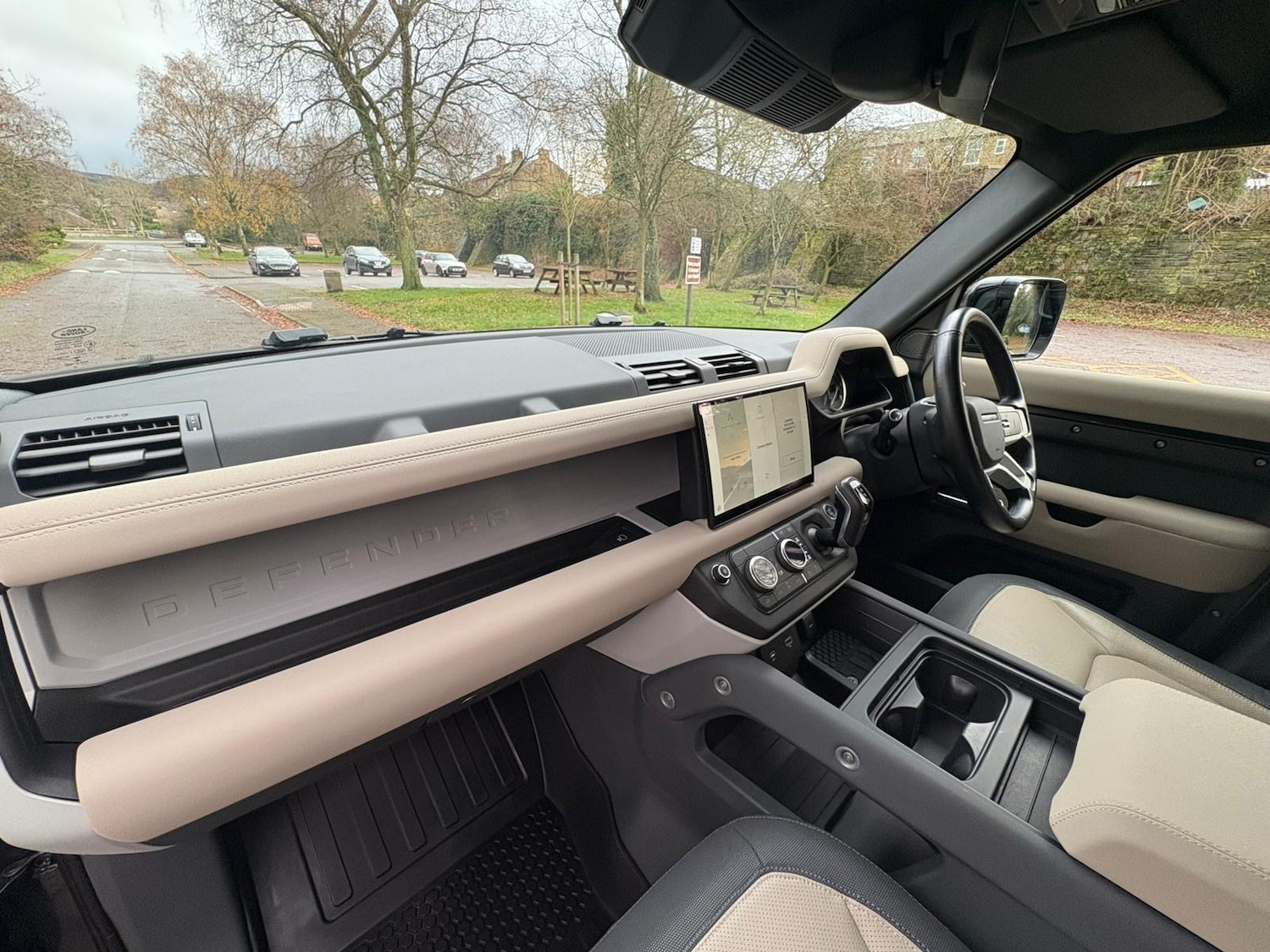 Used Land Rover Defender 2022 for sale - 76722385: Photo 14