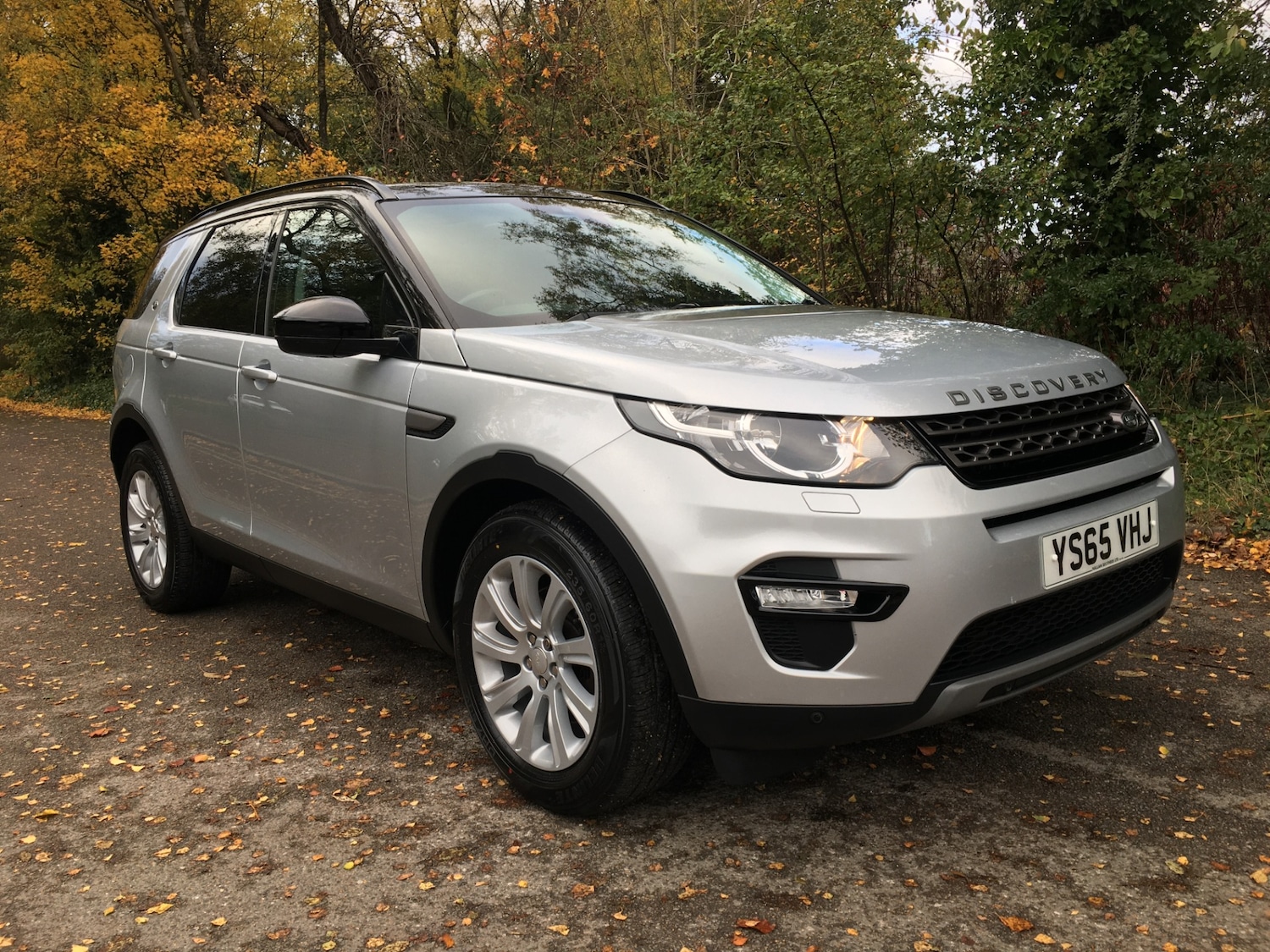 Used Land Rover Discovery Sport 2015 for sale - 76374421: Photo 1