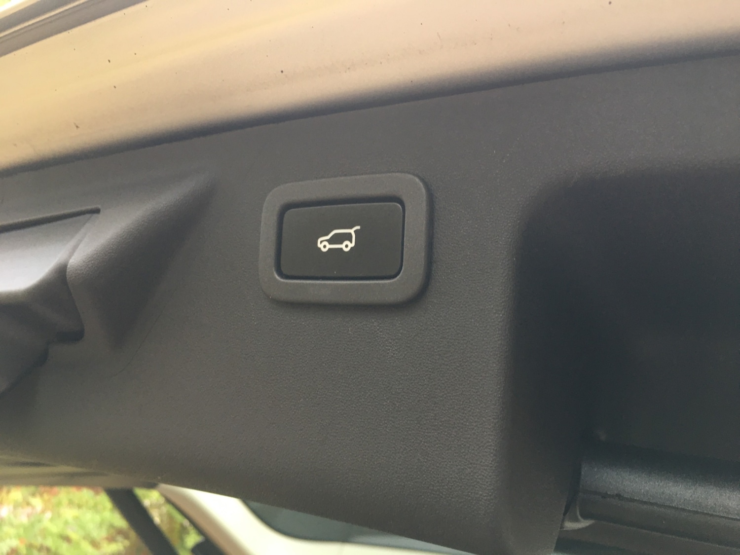 Used Land Rover Discovery Sport 2015 for sale - 76374421: Photo 17