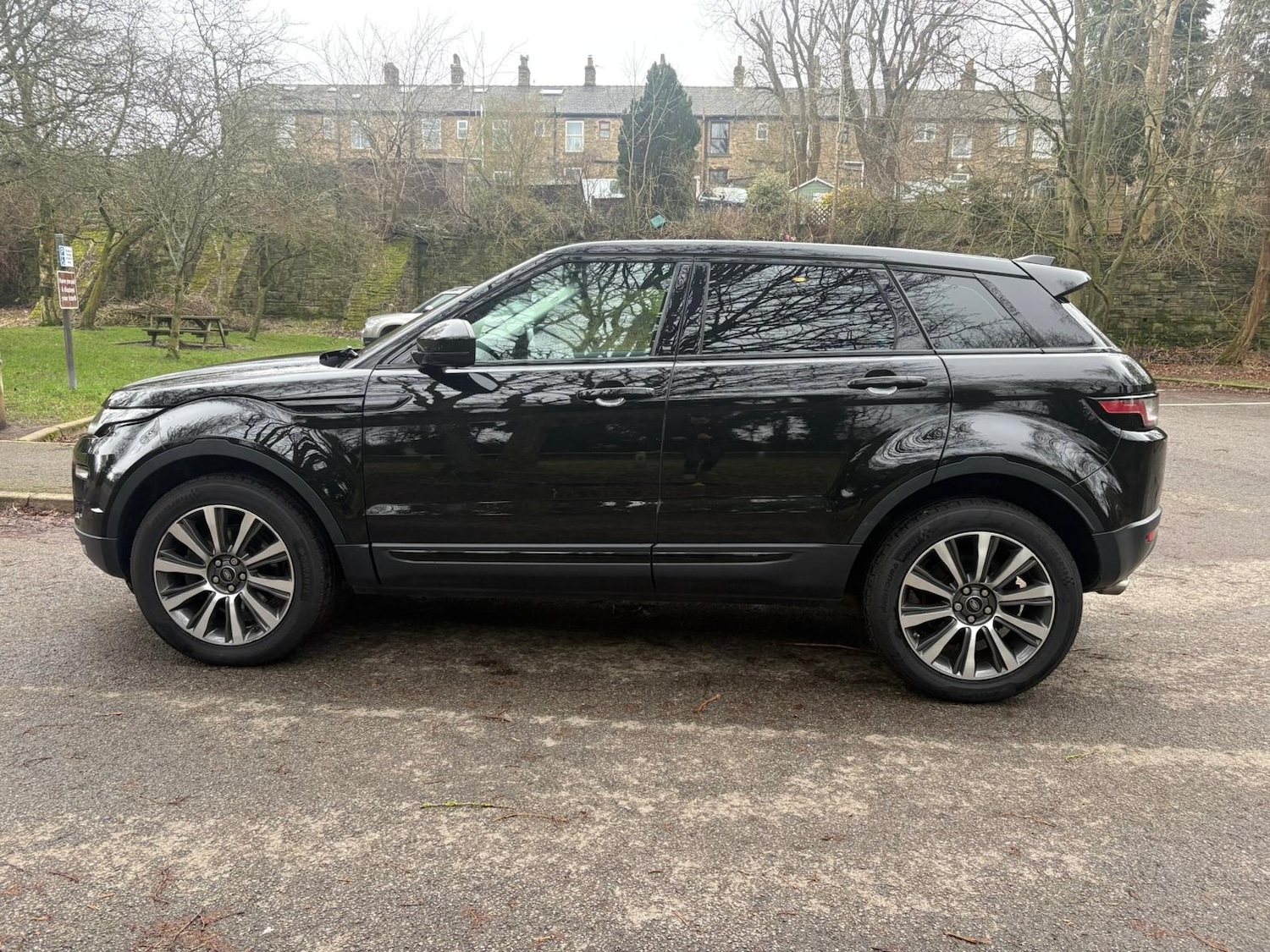 Used Land Rover Range Rover Evoque 2017 for sale - 77418629: Photo 2