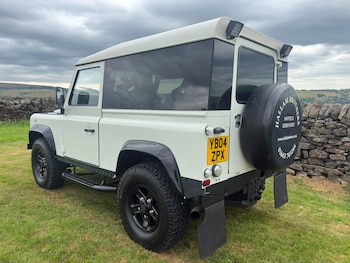 Used Land Rover Defender 2004 for sale - 79344039: Photo