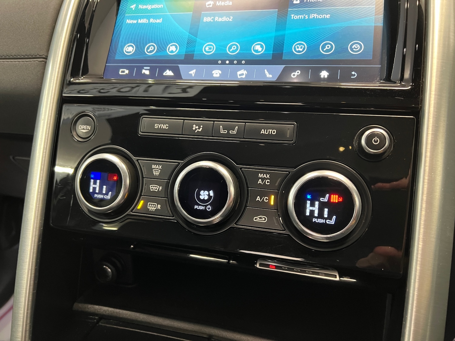 Used Land Rover Discovery 2017 for sale - 77554926: Photo 17