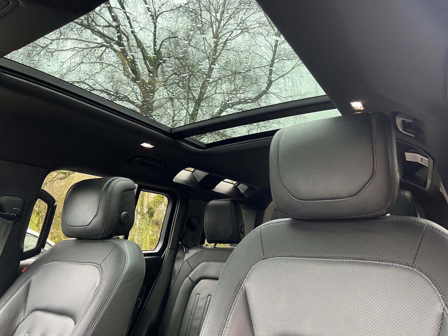 Used Land Rover Defender 2021 for sale - 77628719: Photo 16