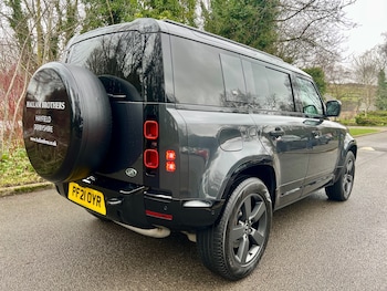 Used Land Rover Defender 2021 for sale - 77628719: Photo