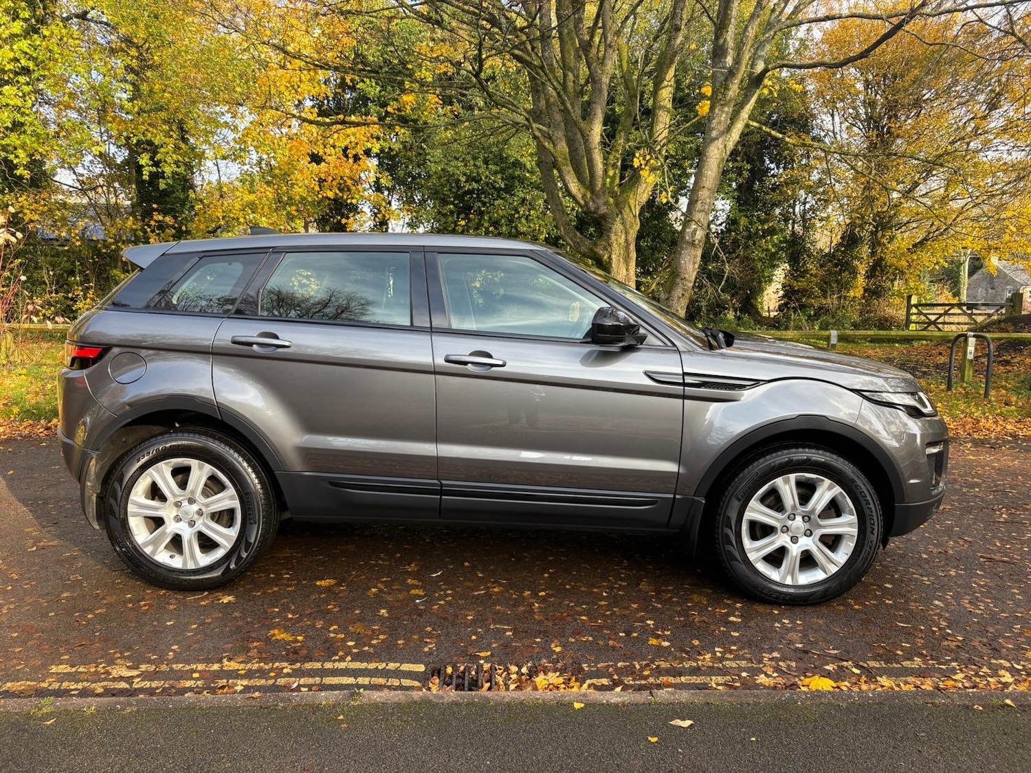Used Land Rover Range Rover Evoque 2018 for sale - 76517498: Photo 2