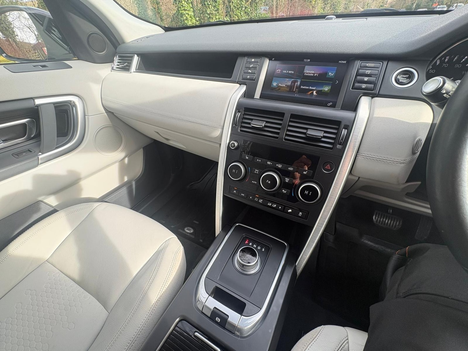 Used Land Rover Discovery Sport 2016 for sale - 77555457: Photo 10