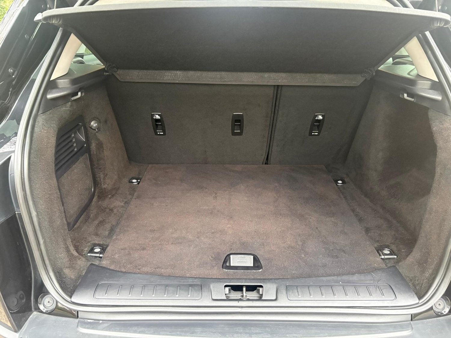 Used Land Rover Discovery Sport 2016 for sale - 77555457: Photo 4