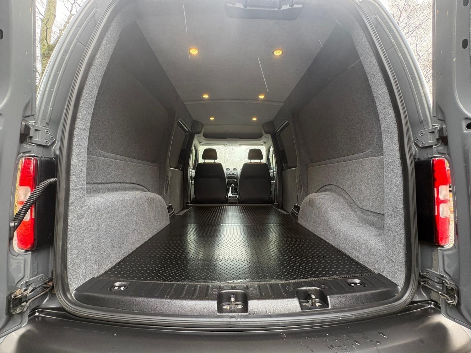 Used Volkswagen Caddy Maxi 2013 for sale - 77474548: Photo 15