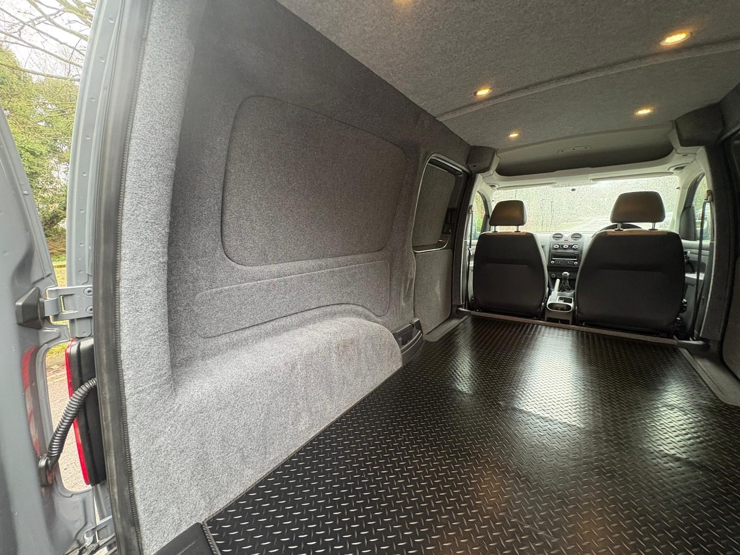 Used Volkswagen Caddy Maxi 2013 for sale - 77474548: Photo 16