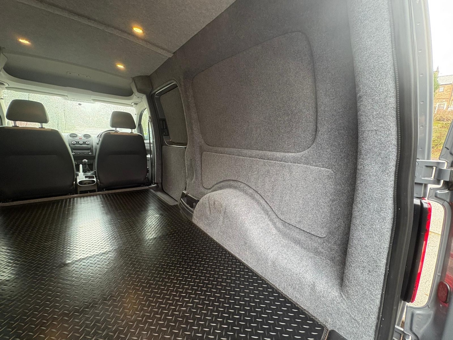 Used Volkswagen Caddy Maxi 2013 for sale - 77474548: Photo 17