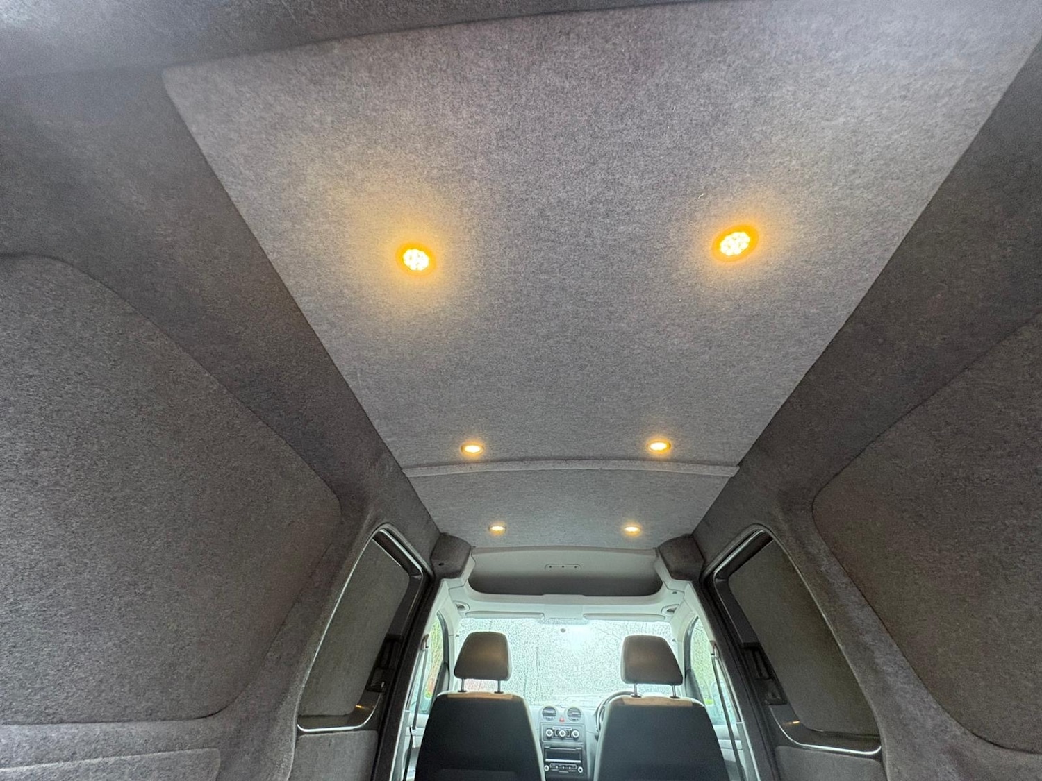 Used Volkswagen Caddy Maxi 2013 for sale - 77474548: Photo 18