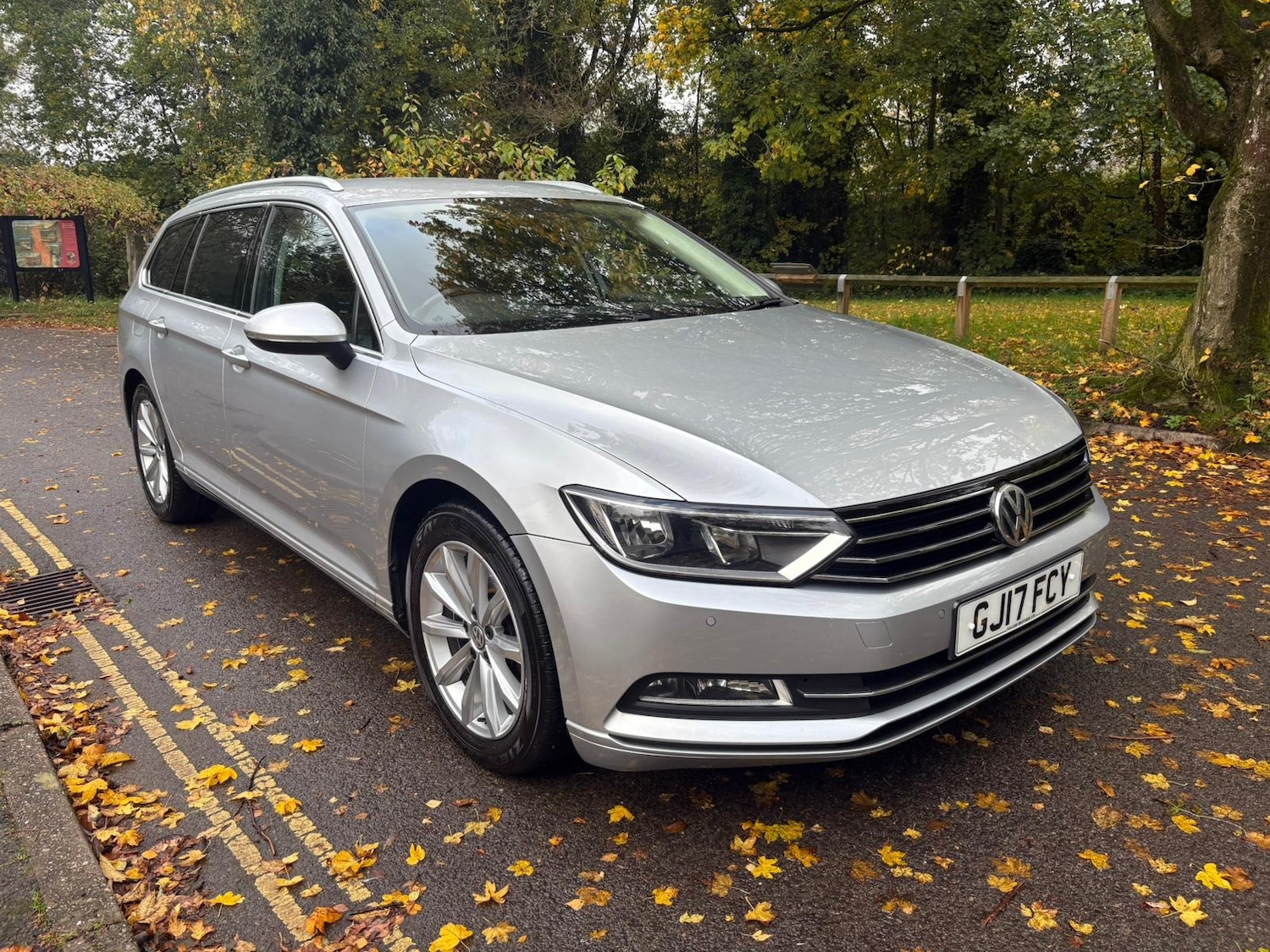 Used Volkswagen Passat 2017 for sale - 76357001: Photo 1