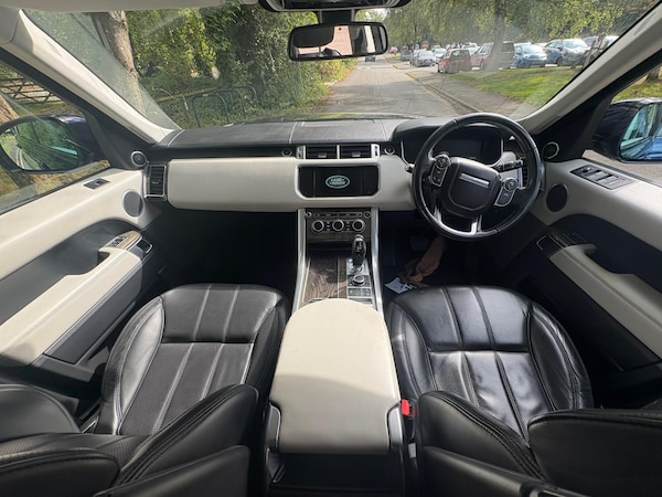 Used Land Rover Range Rover Sport 2015 for sale - 75690579: Photo 4