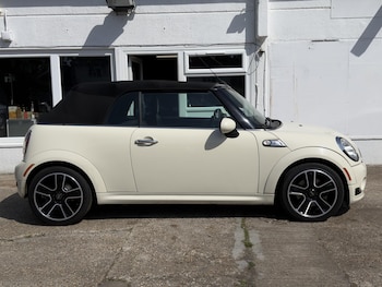Used MINI Convertible 2009 for sale - 78998576: Photo