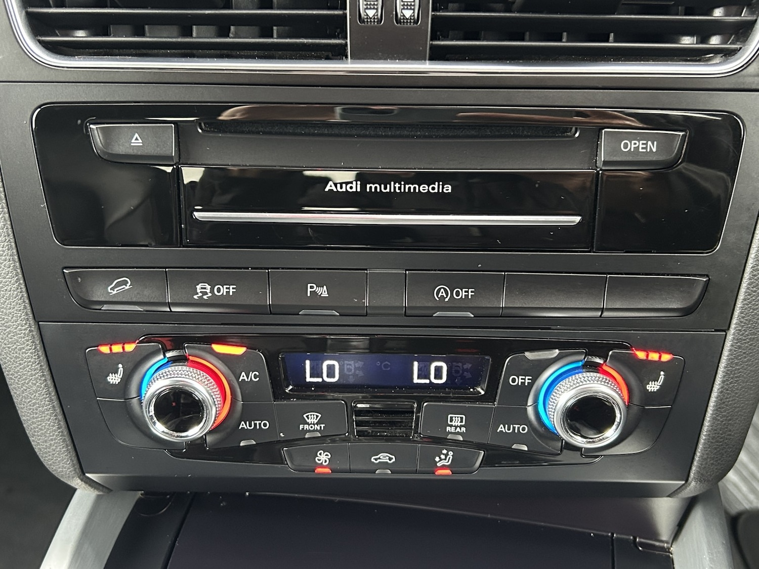 Used Audi SQ5 2015 for sale - 76436374: Photo 29