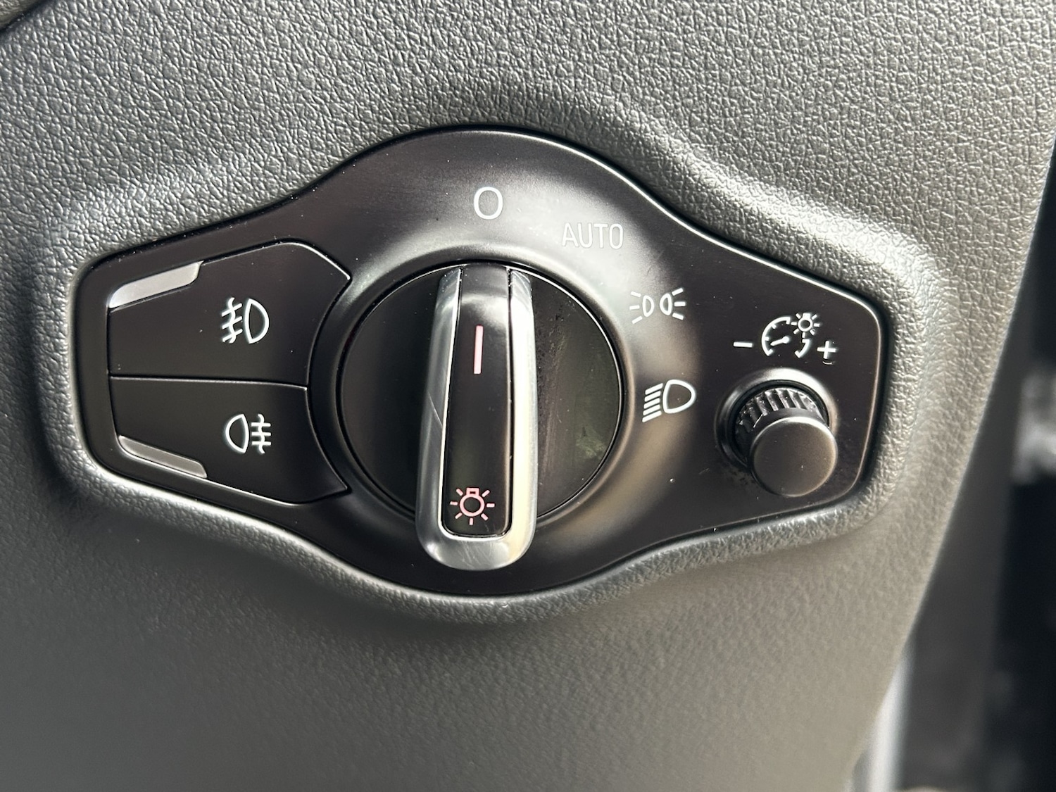 Used Audi SQ5 2015 for sale - 76436374: Photo 34