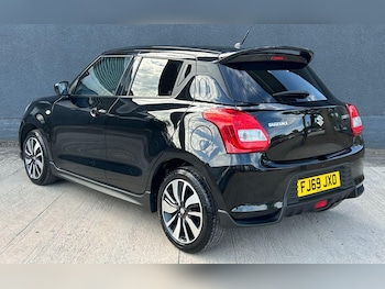 Used Suzuki Swift 2020 for sale - 75575396: Photo