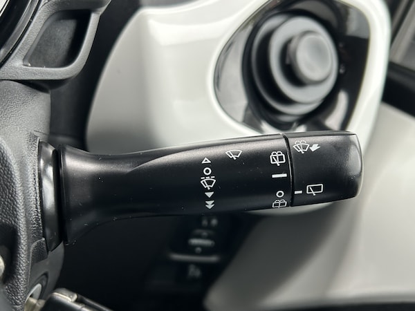 Used Toyota AYGO 2016 for sale - 76273321: Photo 26