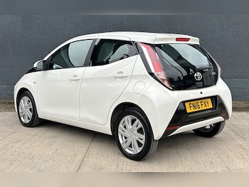 Used Toyota AYGO 2016 for sale - 76273321: Photo 2