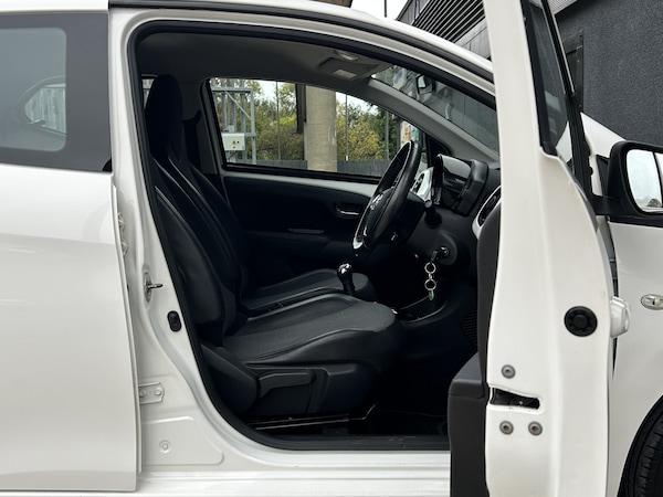 Used Toyota AYGO 2016 for sale - 76273321: Photo 45