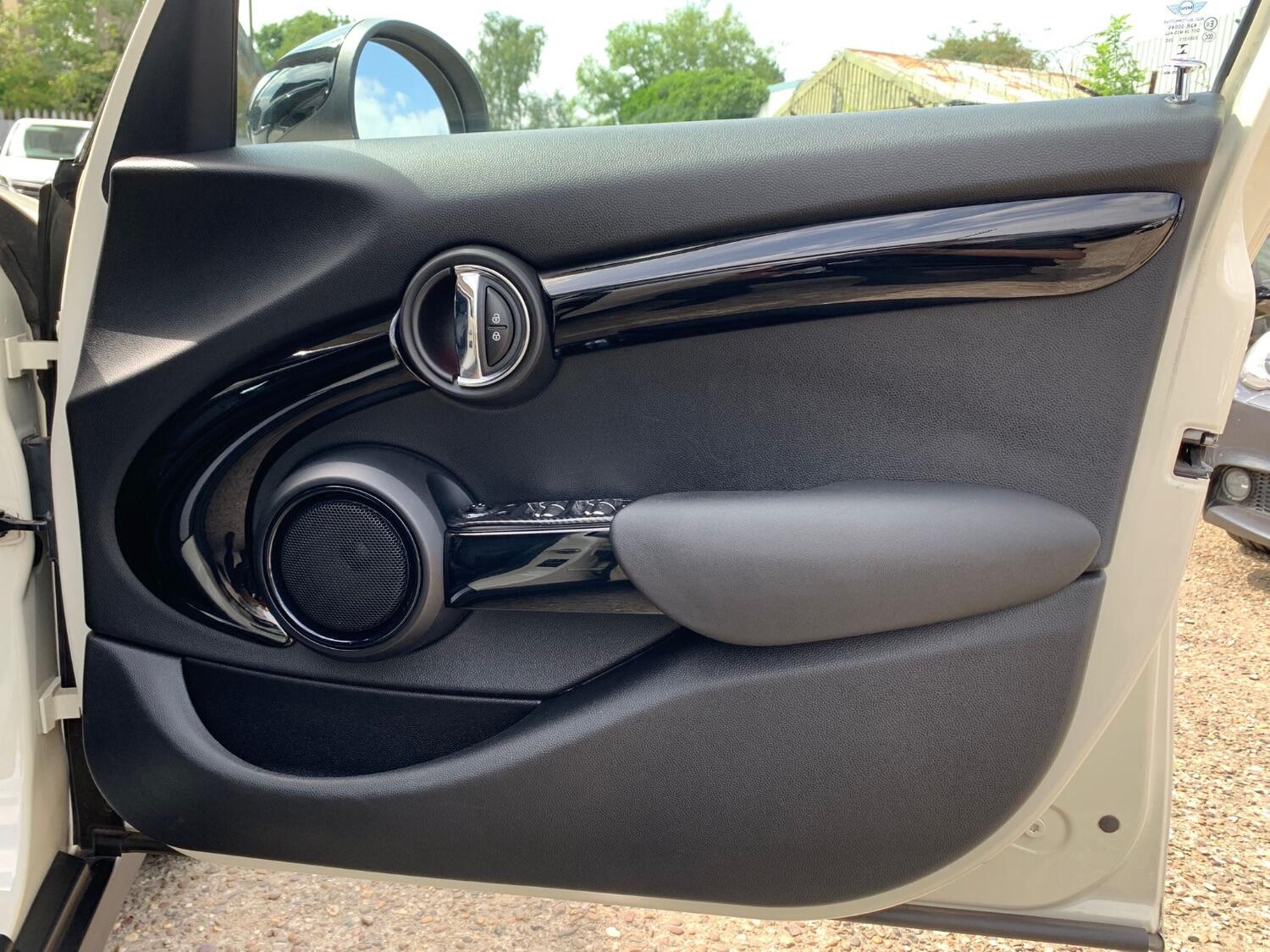 Used MINI Hatch 2016 for sale - 76517765: Photo 29