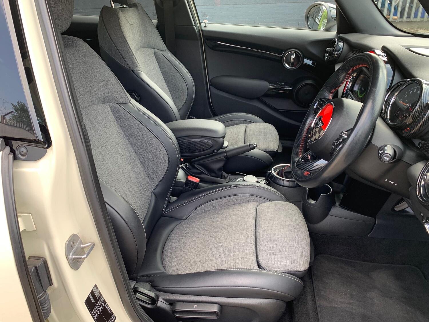 Used MINI Hatch 2016 for sale - 76517765: Photo 32