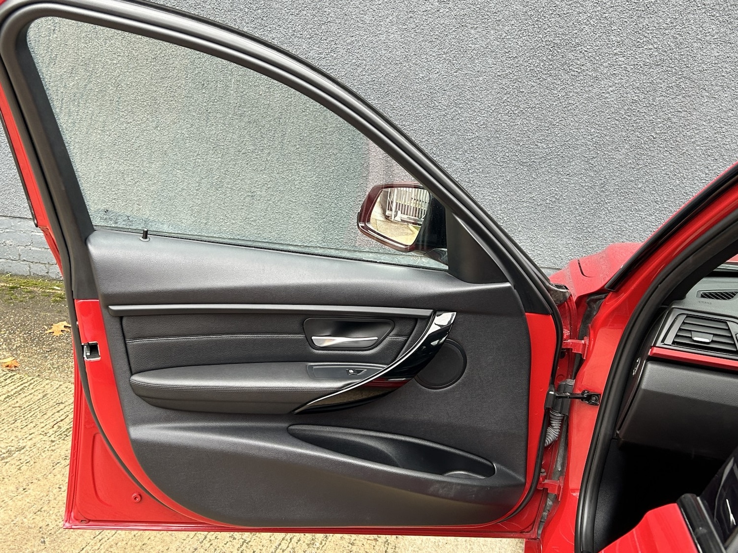 Used BMW 3 Series 2014 for sale - 76461560: Photo 42