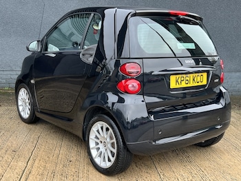 Used smart fortwo 2011 for sale - 76560083: Photo