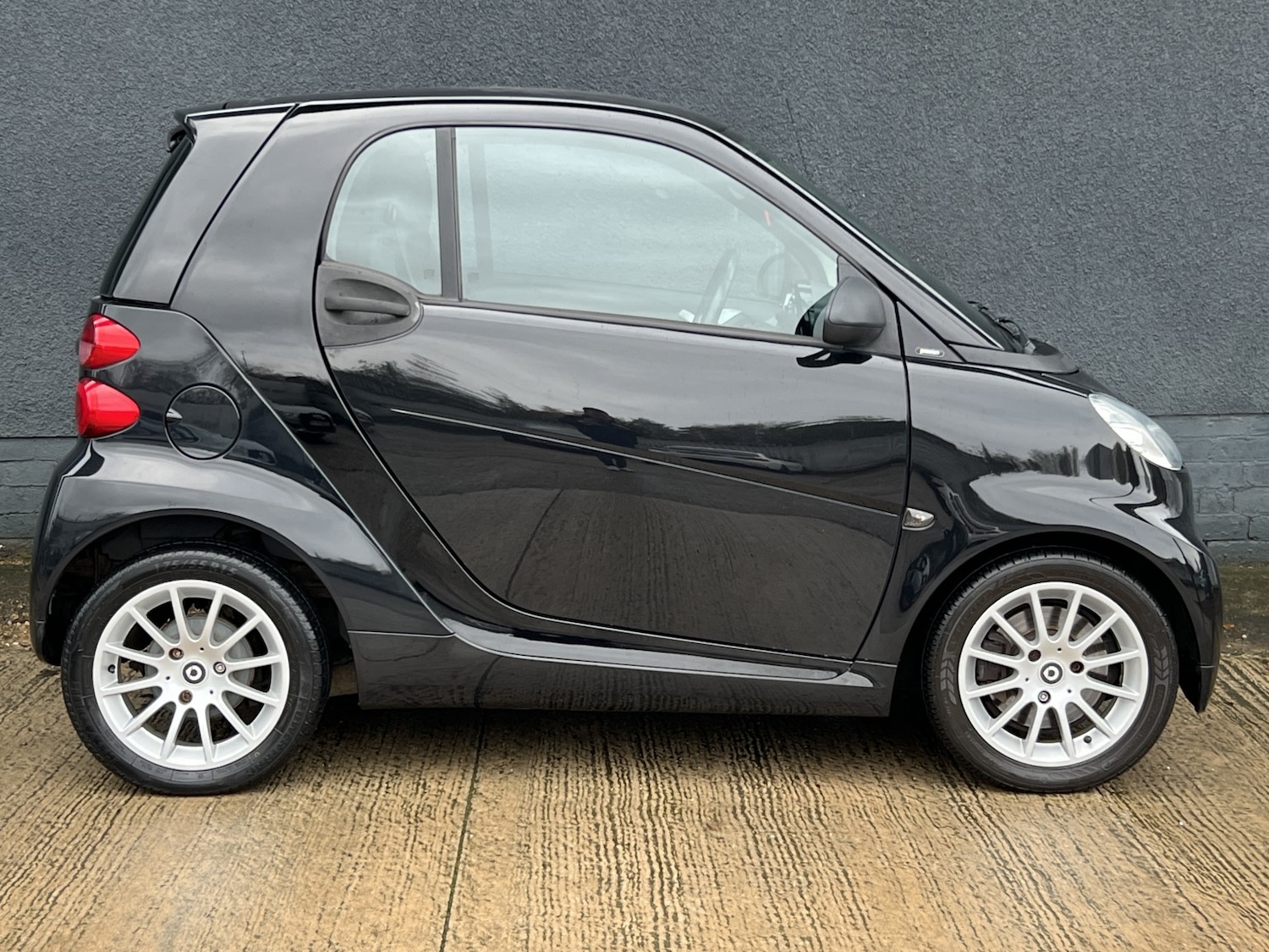 Used smart fortwo 2011 for sale - 76560083: Photo 7