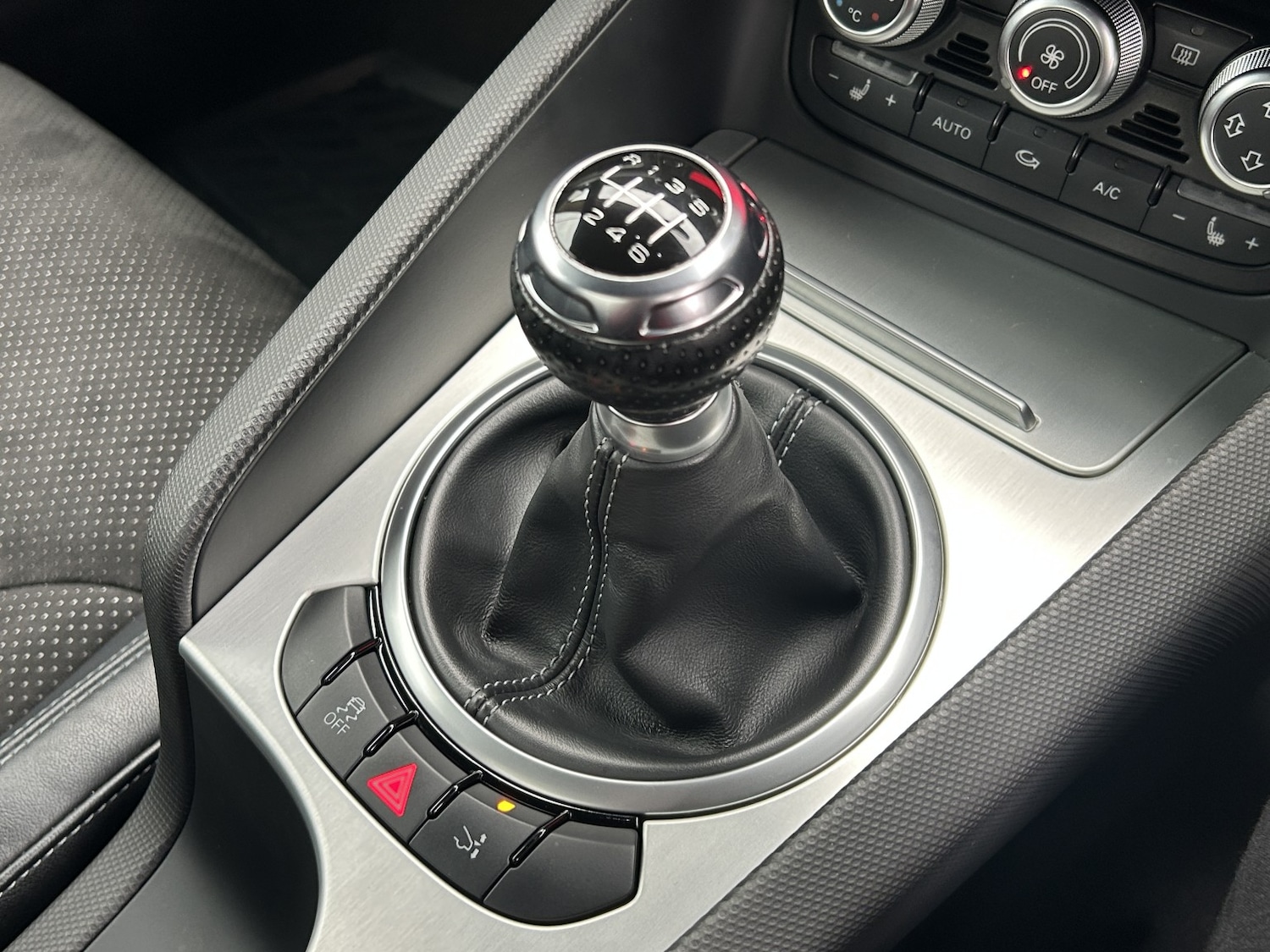 Used Audi TT 2012 for sale - 76461583: Photo 25