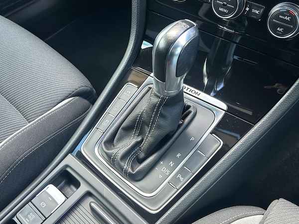 Used Volkswagen Golf 2015 for sale - 76082765: Photo 28