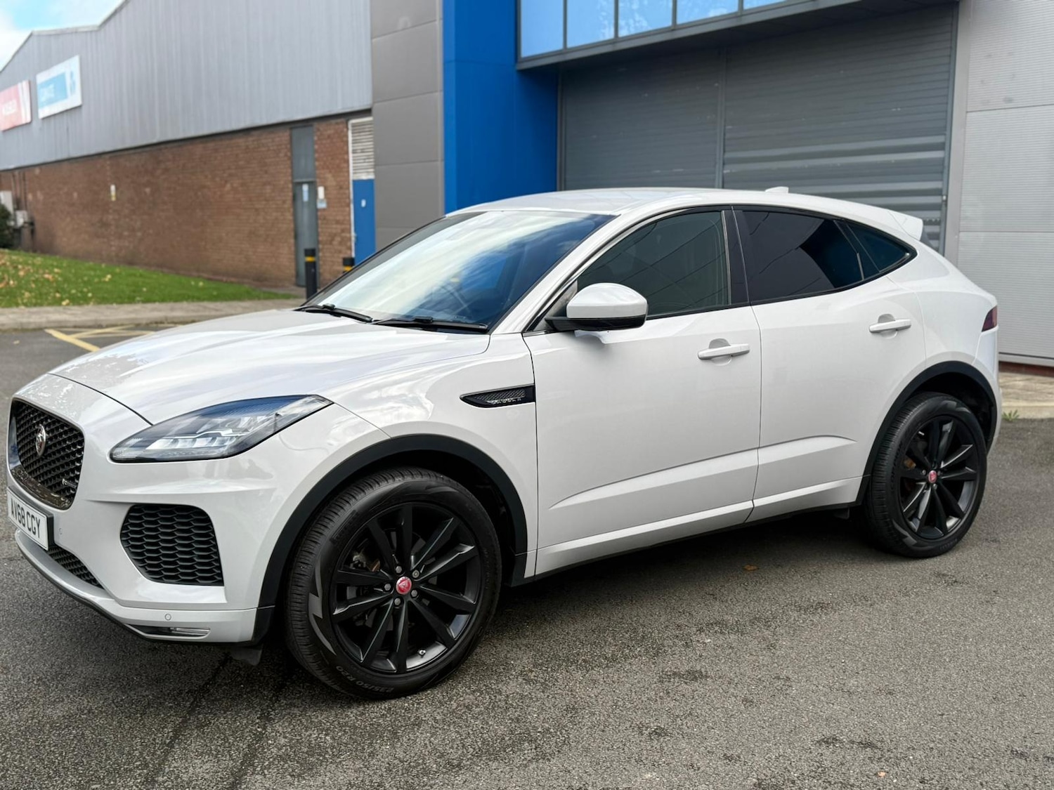 Used Jaguar E-Pace 2018 for sale - 76404421: Photo 16