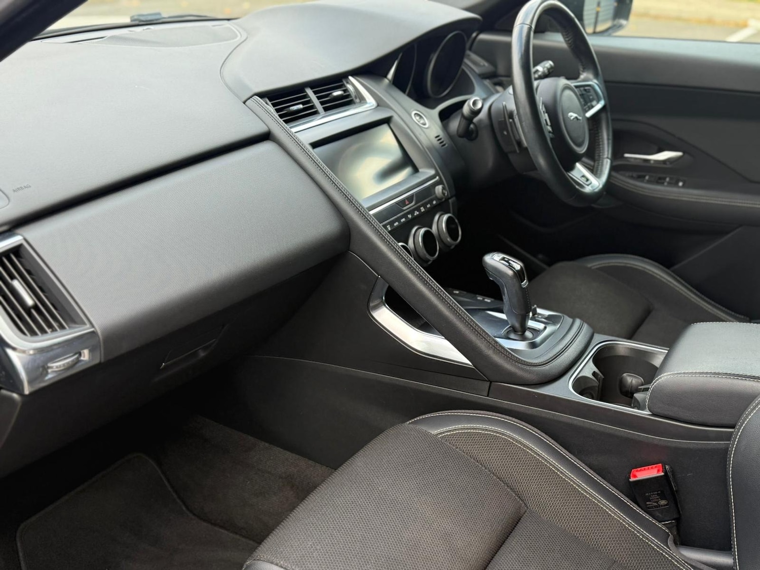 Used Jaguar E-Pace 2018 for sale - 76404421: Photo 20