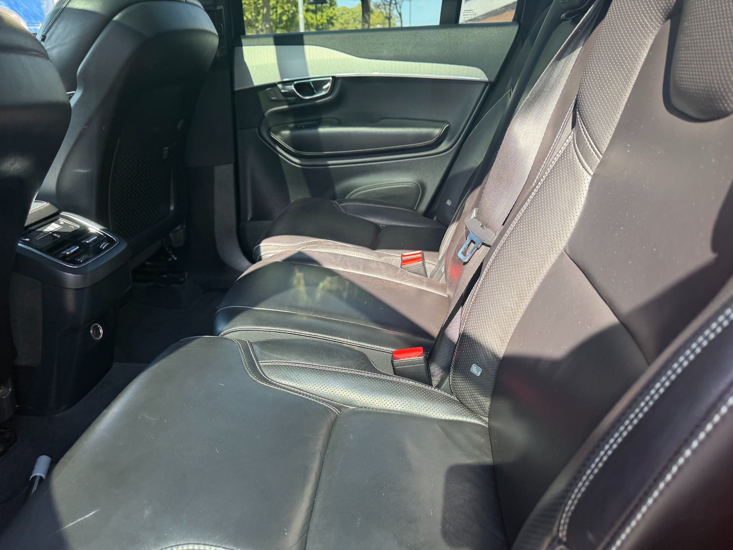 Vehicle 29