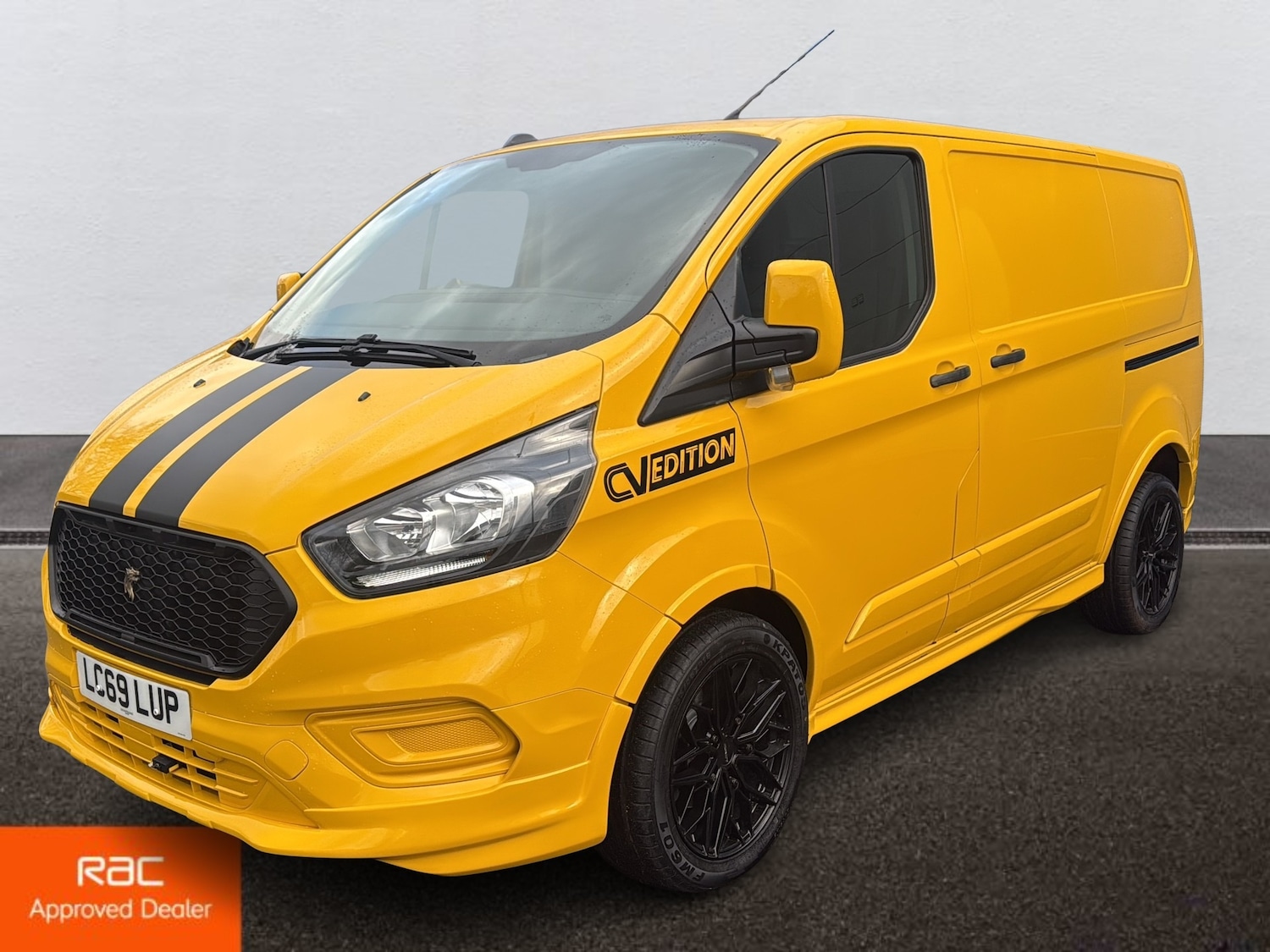 Used Ford Transit Custom 2019 for sale - 76707381: Photo 2