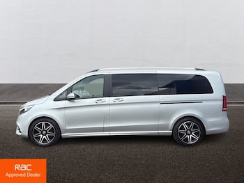 Used Mercedes-Benz V-Class 2019 for sale - 75349543: Photo