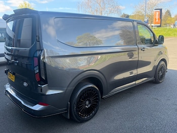 Used Ford Transit Custom 2024 for sale - 78122543: Photo