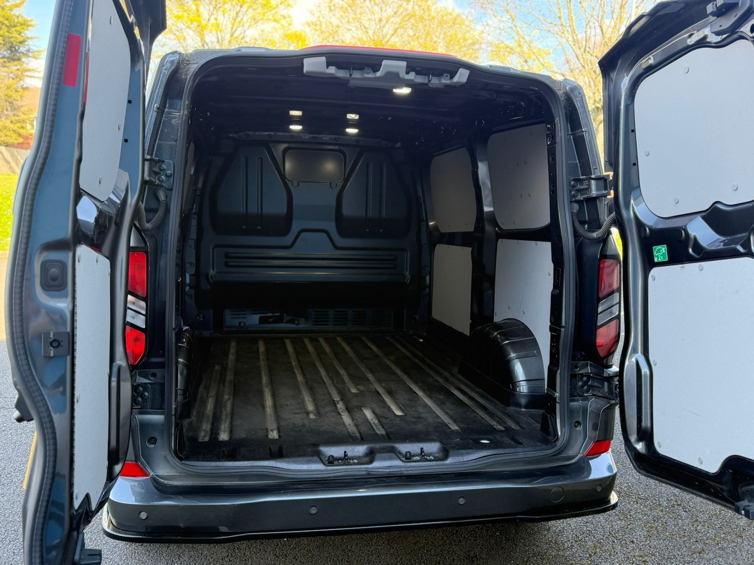 Used Ford Transit Custom 2024 for sale - 78122543: Photo 7