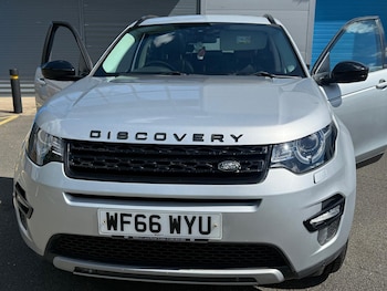 Used Land Rover Discovery Sport 2016 for sale - 79068403: Photo