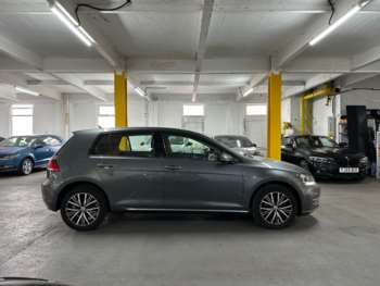 Used Volkswagen Golf 2018 for sale - 74770138: Photo