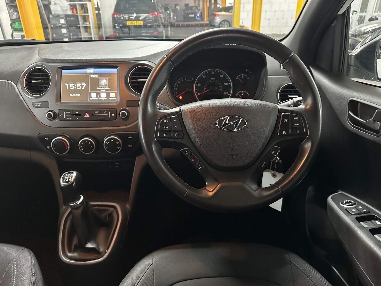 Used Hyundai i10 2018 for sale - 76996246: Photo 17