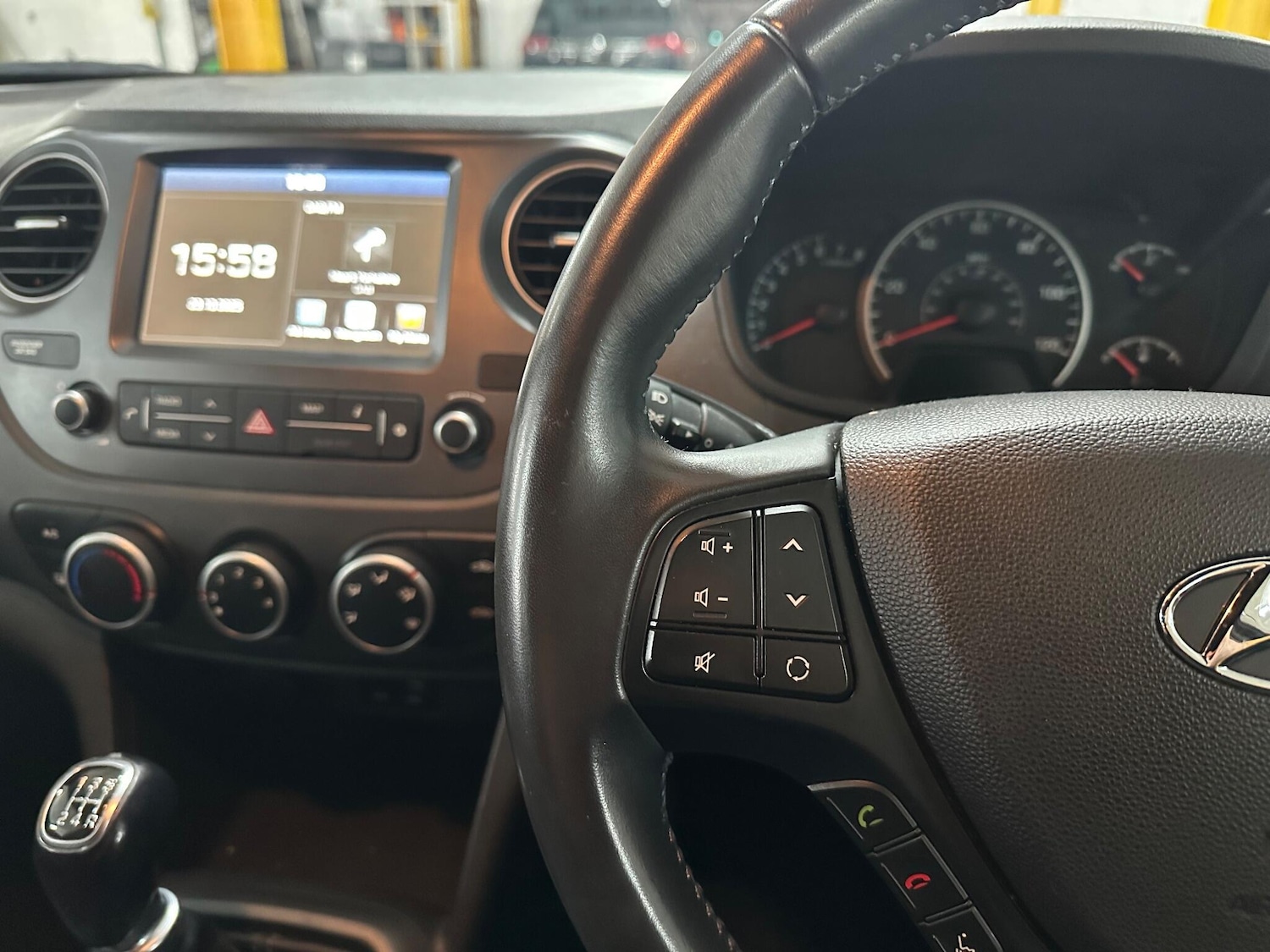 Used Hyundai i10 2018 for sale - 76996246: Photo 19