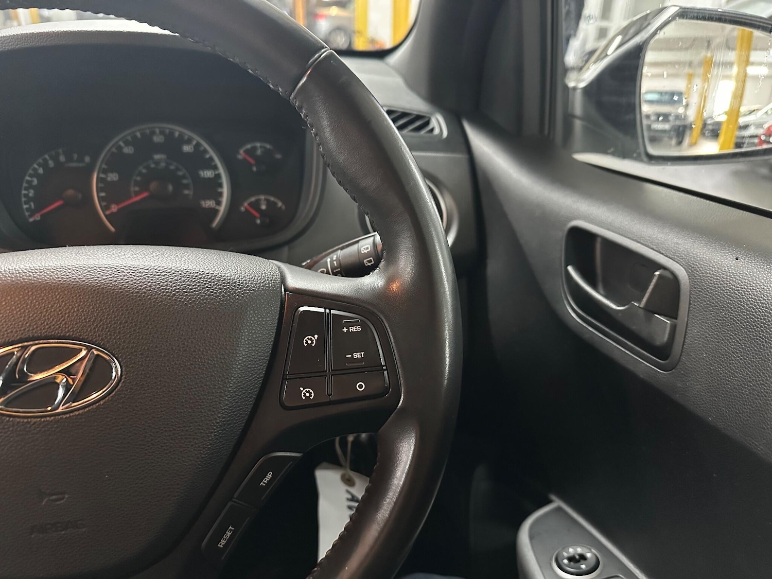 Used Hyundai i10 2018 for sale - 76996246: Photo 20