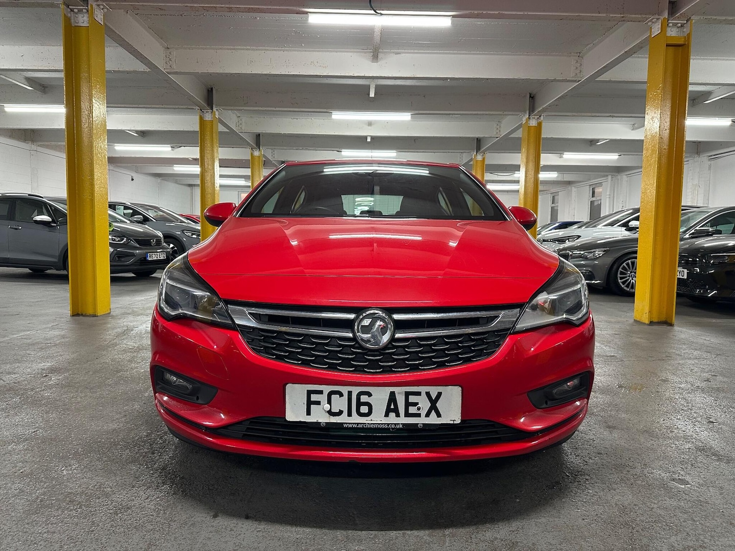 Used Vauxhall Astra 2016 for sale - 77097815: Photo 2