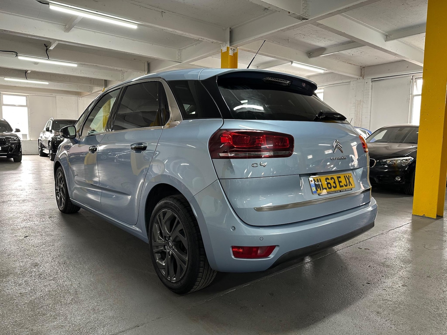 Vehicle 6