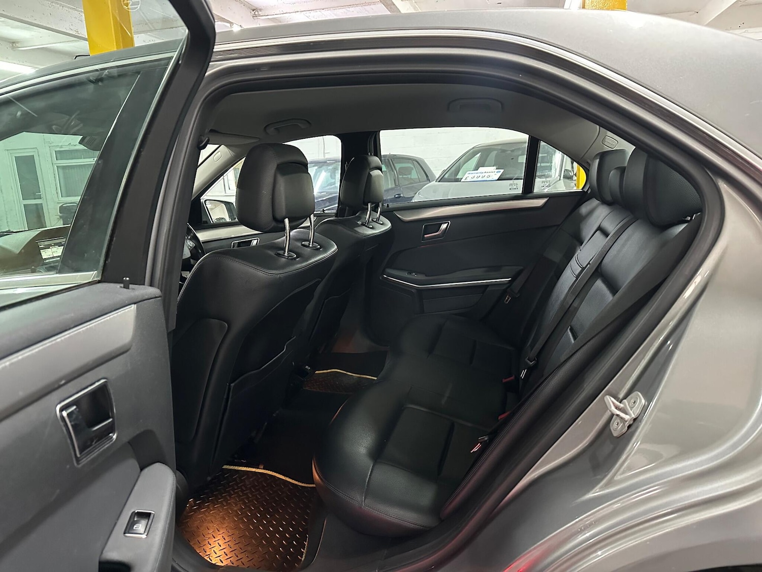 Used Mercedes-Benz E Class 2013 for sale - 75377414: Photo 15