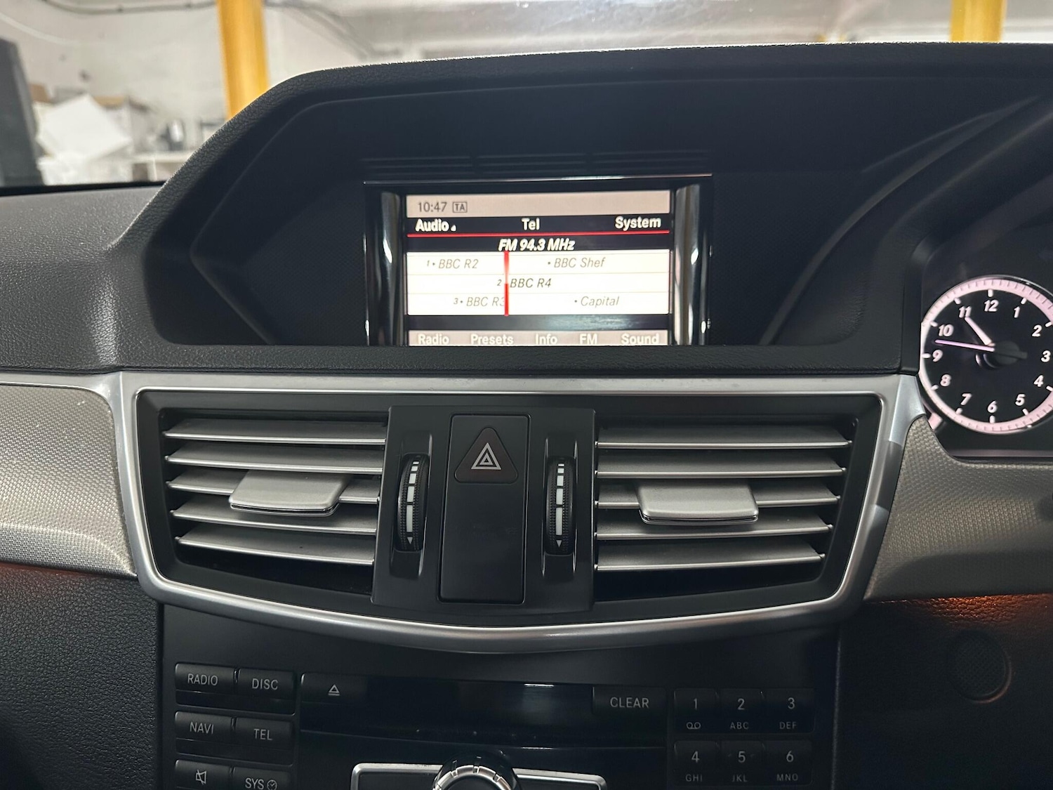 Used Mercedes-Benz E Class 2013 for sale - 75377414: Photo 23