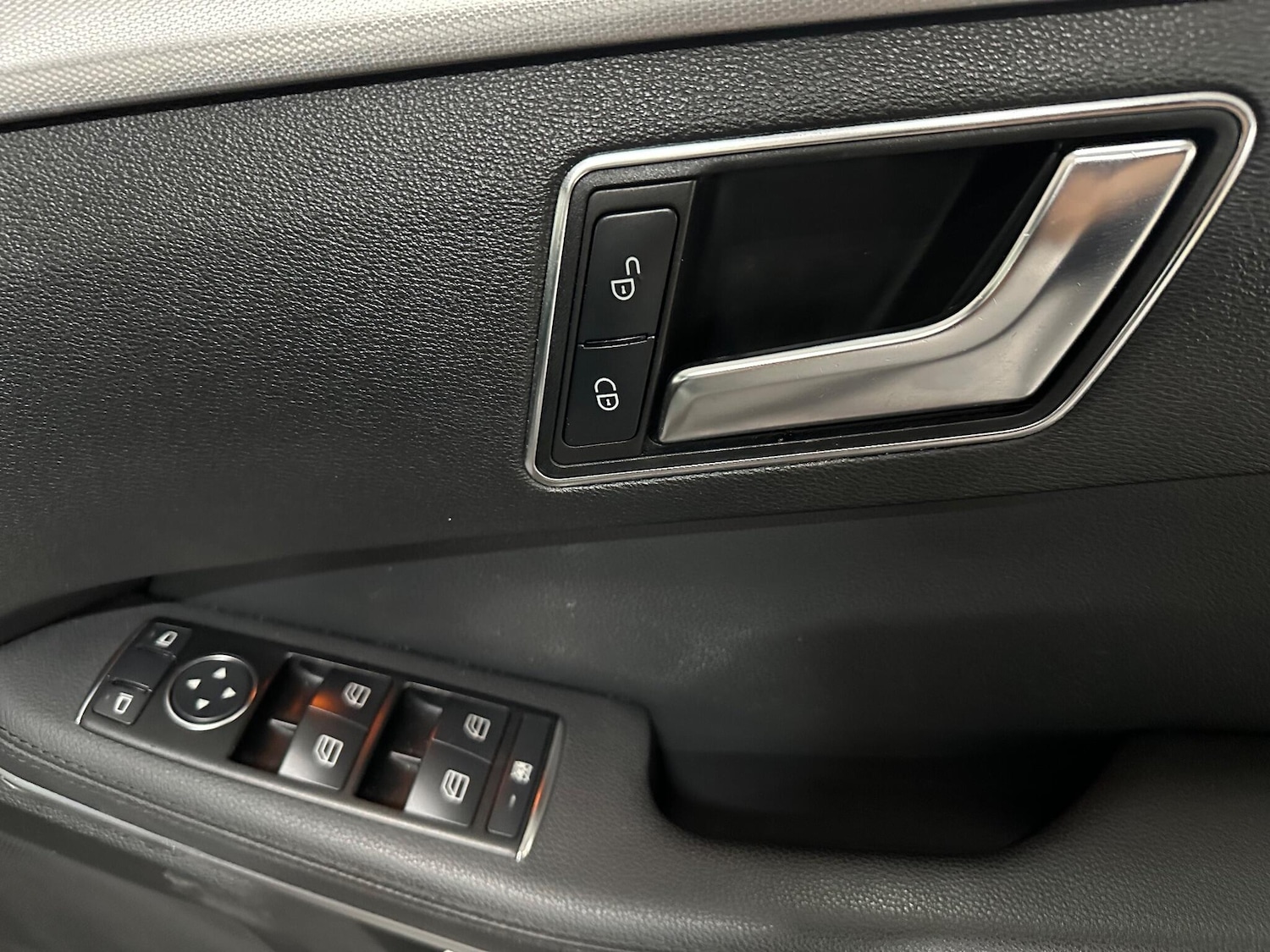 Used Mercedes-Benz E Class 2013 for sale - 75377414: Photo 25