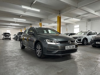 Used Volkswagen Golf 2018 for sale - 75700124: Photo