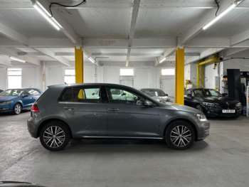 Used Volkswagen Golf 2018 for sale - 75002135: Photo
